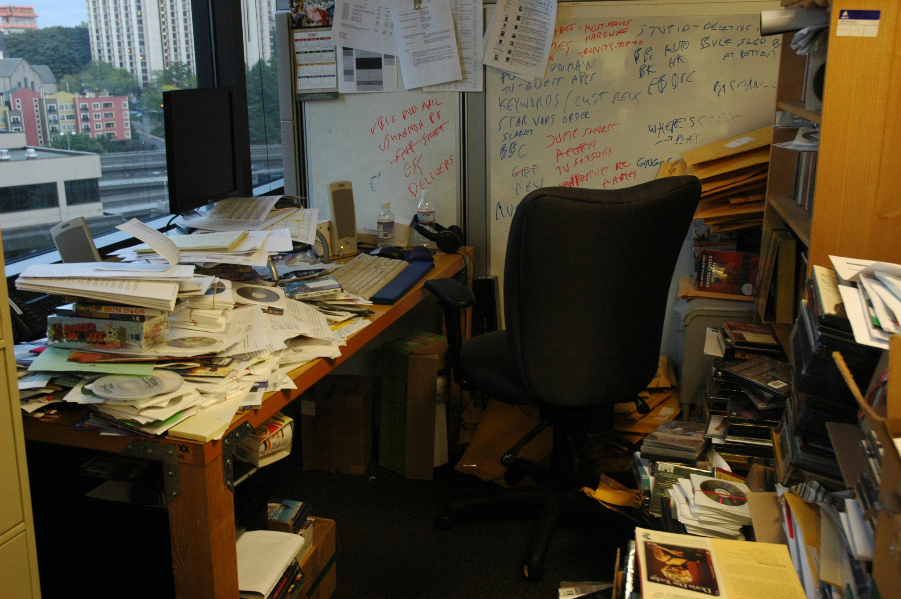 Tangled cables and chaotic server equipment — the reality of an inherited IT environment